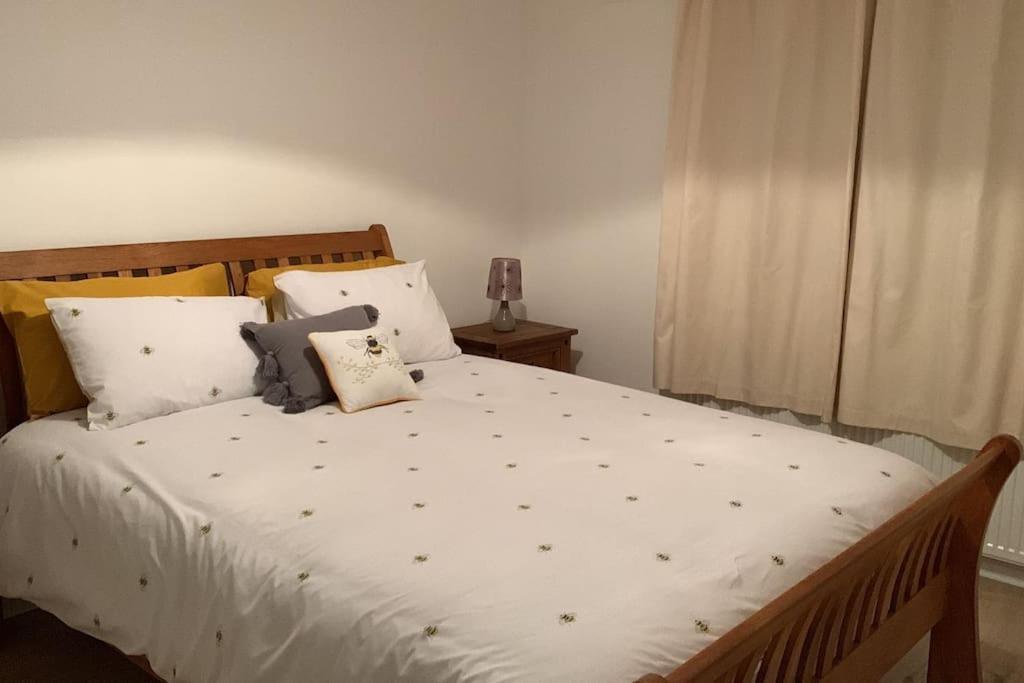 Bumblebee Cottage Donegal Town Ngoại thất bức ảnh